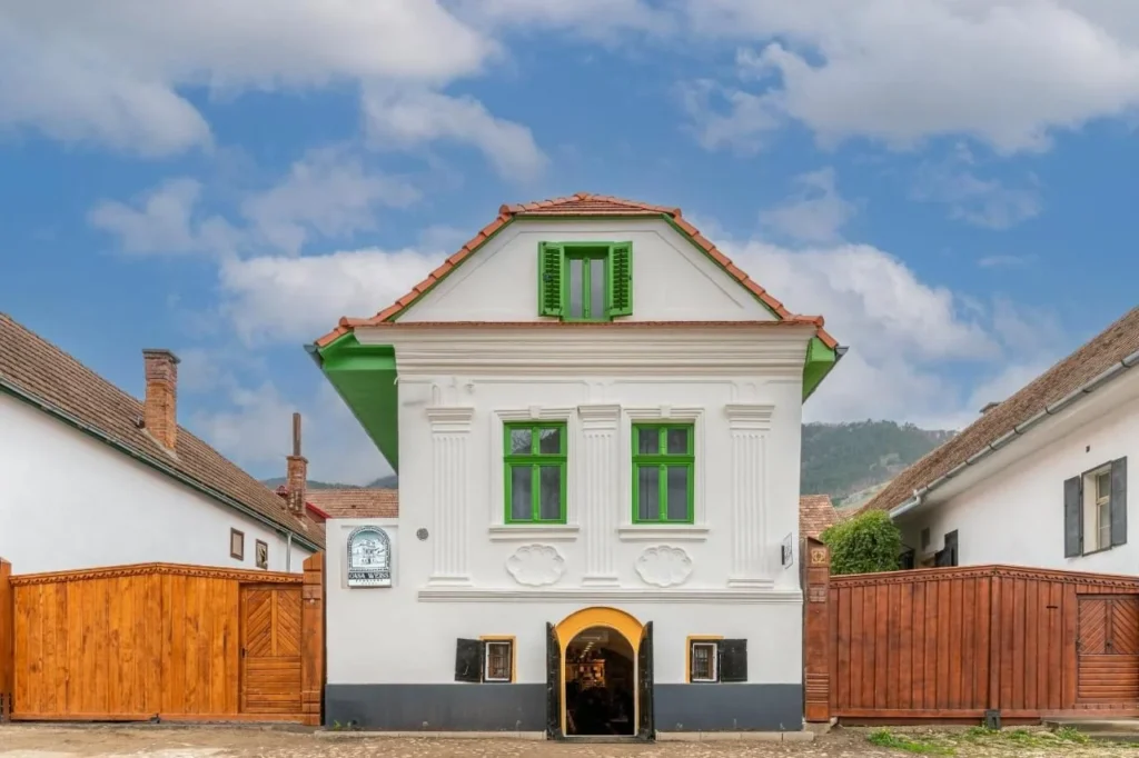 Pensiunea Casa Weiss — fațada casei