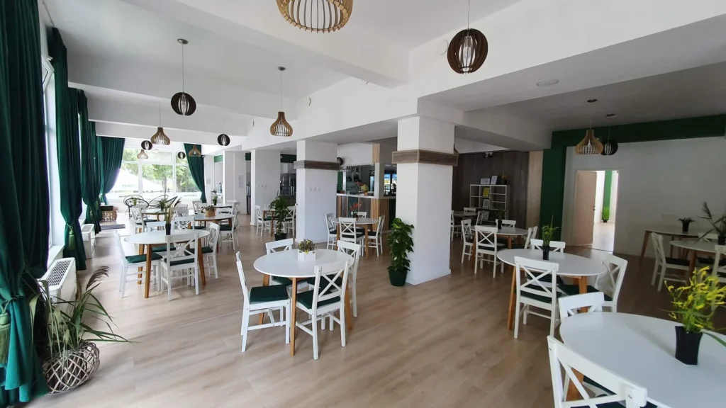 Restaurant Exigul — sala restaurantului